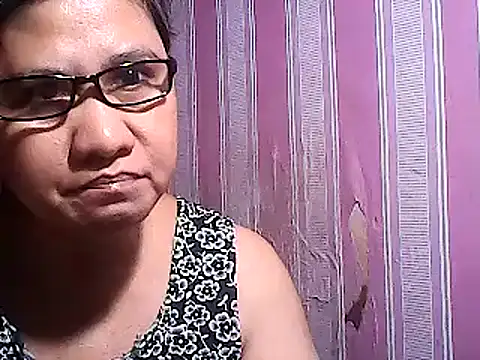 sweetsosie18 online show from March 23, 2025, 4:38 am