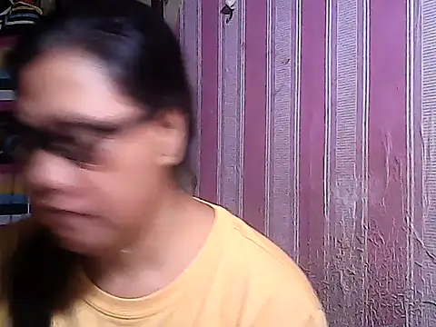 Snapshot of sweetsosie18 chatting on September 19, 2025, 7:21 am sweetsosie18 online show from September 19, 2025, 7:21 am