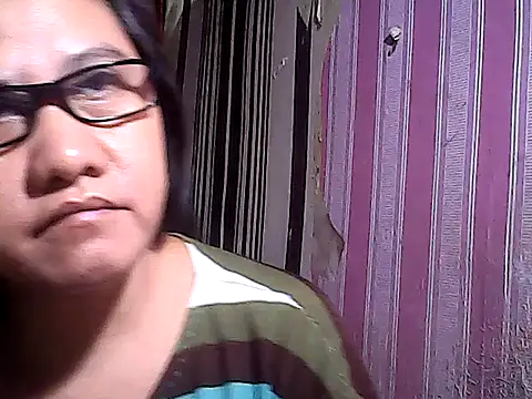 Snapshot of sweetsosie18 chatting on October 4, 2025, 11:19 am sweetsosie18 online show from October 4, 2025, 11:19 am