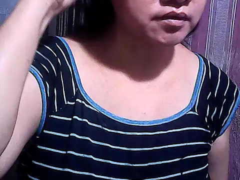 Snapshot of sweetsosie18 chatting on October 13, 2025, 4:07 pm sweetsosie18 online show from October 13, 2025, 4:07 pm