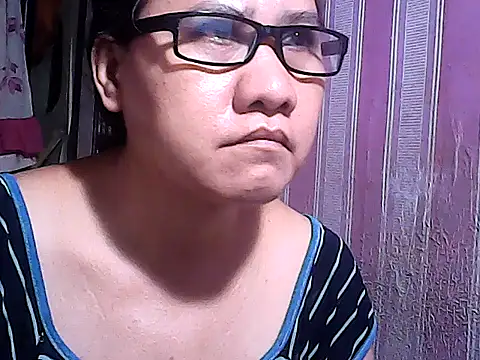 Snapshot of sweetsosie18 chatting on October 14, 2025, 4:13 am sweetsosie18 online show from October 14, 2025, 4:13 am