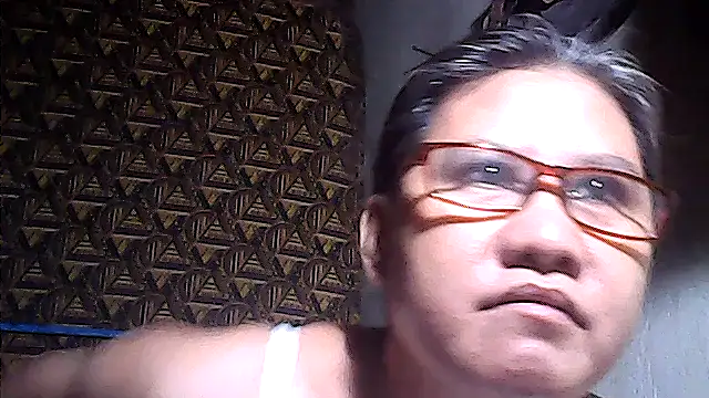 sweetsosie18 online show from May 7, 2026, 6:41 am