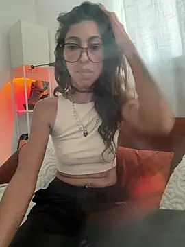 amanilouve online show from March 28, 2026, 10:26 am