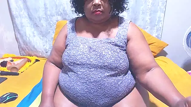 Snapshot of MatureBootyBabe4Uxx chatting on June 11, 2026, 2:22 am MatureBootyBabe4Uxx online show from June 11, 2026, 2:22 am