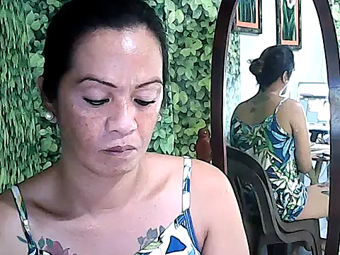 Snapshot of yummy_21xxx chatting on September 28, 2025, 6:02 pm yummy 21xxx online show from September 28, 2025, 6:02 pm