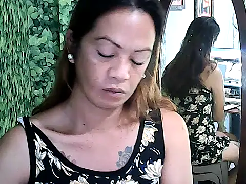 Snapshot of yummy_21xxx chatting on October 7, 2025, 1:03 am yummy 21xxx online show from October 7, 2025, 1:03 am