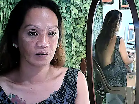 Snapshot of yummy_21xxx chatting on October 16, 2025, 12:28 pm yummy 21xxx online show from October 16, 2025, 12:28 pm