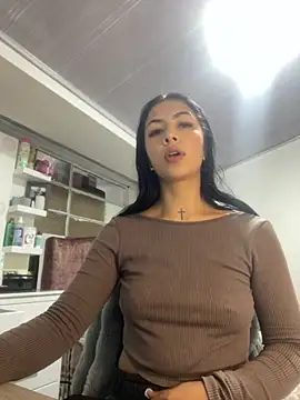 Snapshot of MadisonCambel chatting on October 15, 2025, 3:17 am MadisonCambel online show from October 15, 2025, 3:17 am