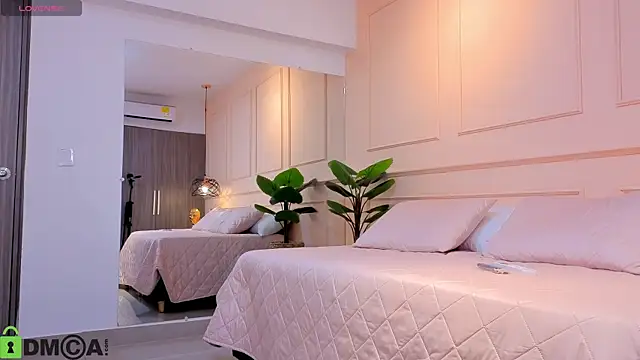 ROSE  15 online show from November 11, 2025, 11:21 am