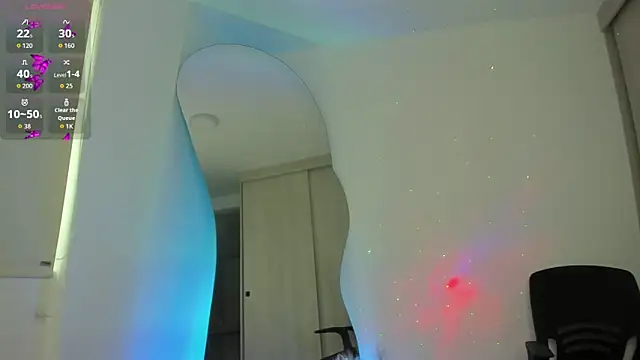 SussiVega online show from September 11, 2025, 9:15 pm