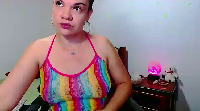 luchiana hott21 online show from January 21, 2025, 4:58 pm