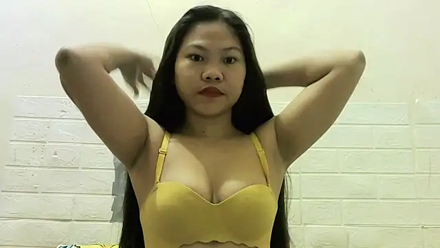 Snapshot of wildestsweetie chatting on February 27, 2026, 11:49 pm wildestsweetie online show from February 27, 2026, 11:49 pm