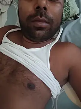 24HOTBOY25 online show from May 26, 2026, 9:49 am