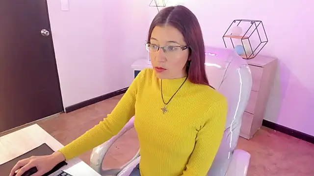 Snapshot of Antonnella_3 chatting on February 3, 2025, 12:03 pm Antonnella 3 online show from February 3, 2025, 12:03 pm