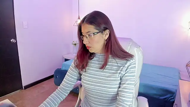 Snapshot of Antonnella_3 chatting on February 5, 2025, 12:17 pm Antonnella 3 online show from February 5, 2025, 12:17 pm