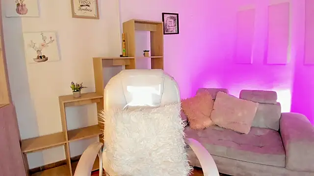 Snapshot of Antonnella_3 chatting on September 14, 2025, 12:26 pm Antonnella 3 online show from September 14, 2025, 12:26 pm