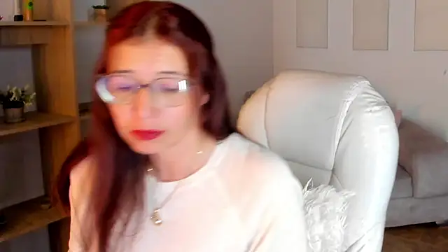 Snapshot of Antonnella_3 chatting on October 18, 2025, 12:39 pm Antonnella 3 online show from October 18, 2025, 12:39 pm