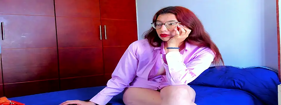 Snapshot of Antonnella_3 chatting on December 16, 2025, 2:55 pm Antonnella 3 online show from December 16, 2025, 2:55 pm