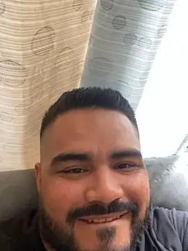 Snapshot of MichaelBear_ chatting on December 15, 2024, 2:27 pm MichaelBear online show from December 15, 2024, 2:27 pm
