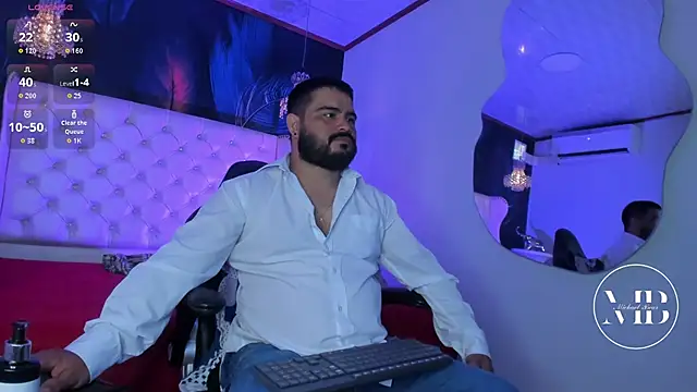 Snapshot of MichaelBear_ chatting on October 2, 2025, 12:56 pm MichaelBear  online show from October 2, 2025, 12:56 pm