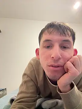 alex2p12 online show from February 3, 2026, 8:52 am