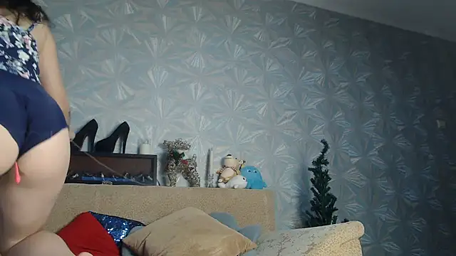 Ria 23 online show from December 22, 2025, 2:19 am