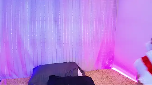 Snapshot of Samii_Evans chatting on December 24, 2024, 7:49 am Samii Evans online show from December 24, 2024, 7:49 am