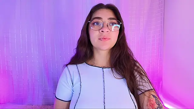 Snapshot of Samii_Evans chatting on February 5, 2025, 4:27 am Samii Evans online show from February 5, 2025, 4:27 am