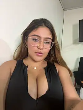 Snapshot of Juliana_News chatting on January 28, 2025, 1:39 am Juliana News online show from January 28, 2025, 1:39 am