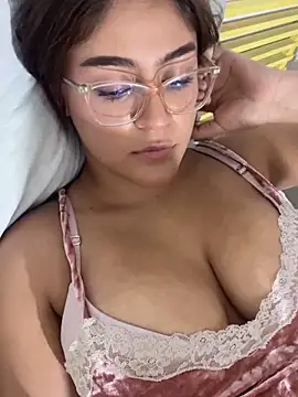 Snapshot of Juliana_News chatting on September 23, 2025, 2:47 am Juliana News online show from September 23, 2025, 2:47 am