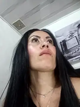 Tania mature online show from May 1, 2026, 5:17 pm