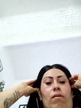 Tania mature online show from May 12, 2026, 5:10 pm