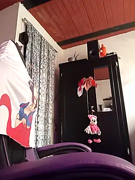 antonela ladiabla online show from March 14, 2025, 7:12 pm