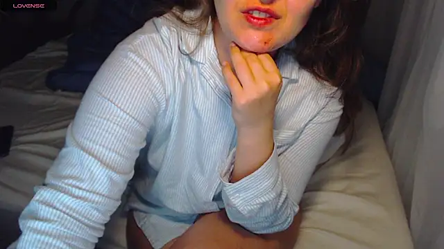 Snapshot of LoraPreston chatting on January 21, 2025, 8:43 pm LoraPreston online show from January 21, 2025, 8:43 pm