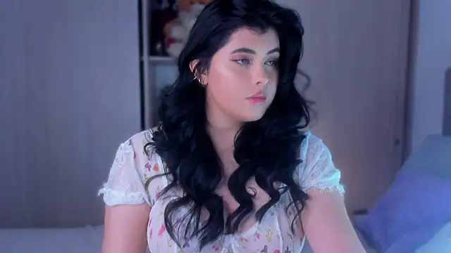 Snapshot of Alyaa_s chatting on September 8, 2025, 7:46 pm Alyaa s online show from September 8, 2025, 7:46 pm