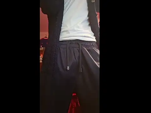 Snapshot of ALBEIROFOOTBALL1992 chatting on March 10, 2026, 2:22 pm ALBEIROFOOTBALL1992 online show from March 10, 2026, 2:22 pm