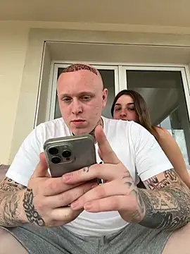 DoriDeluxe66 online show from October 10, 2025, 2:16 pm