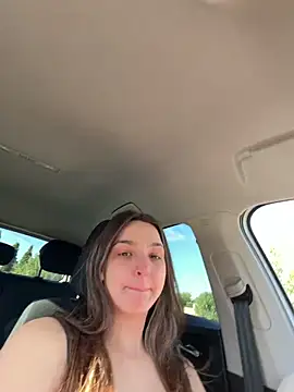 DoriDeluxe66 online show from November 25, 2025, 12:27 pm