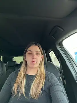 DoriDeluxe66 online show from March 14, 2026, 7:36 am