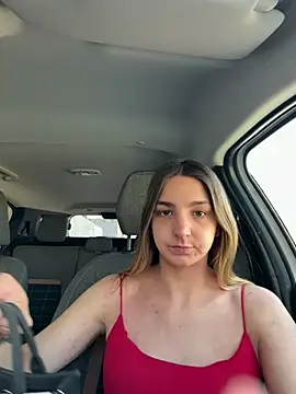 DoriDeluxe66 online show from April 24, 2026, 2:52 pm