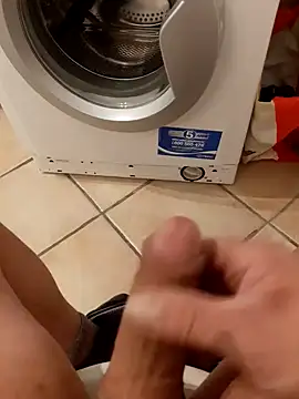 Snapshot of 74bob chatting on December 26, 2024, 12:59 pm 74bob online show from December 26, 2024, 12:59 pm