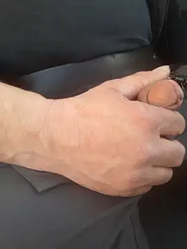 Snapshot of 74bob chatting on February 5, 2025, 3:31 pm 74bob online show from February 5, 2025, 3:31 pm