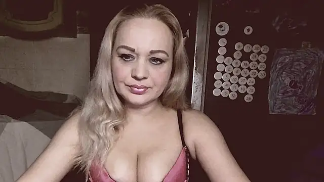CaramelMilf online show from January 11, 2025, 5:29 pm