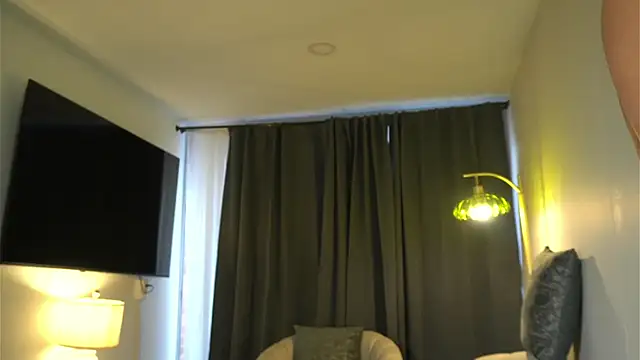 Snapshot of kendall_ruiz chatting on November 14, 2025, 9:57 pm kendall ruiz online show from November 14, 2025, 9:57 pm