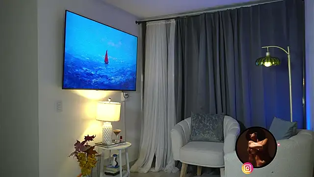 Snapshot of kendall_ruiz chatting on December 3, 2025, 11:03 pm kendall ruiz online show from December 3, 2025, 11:03 pm