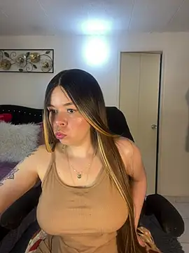 Snapshot of carolina16love chatting on April 21, 2026, 6:12 pm carolina16love online show from April 21, 2026, 6:12 pm