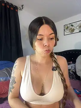 Snapshot of carolina16love chatting on April 22, 2026, 6:42 pm carolina16love online show from April 22, 2026, 6:42 pm