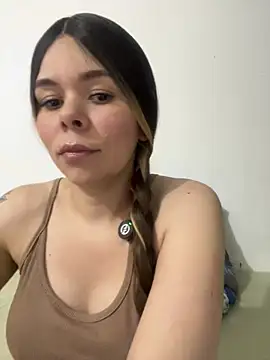 Snapshot of carolina16love chatting on June 19, 2026, 9:51 pm carolina16love online show from June 19, 2026, 9:51 pm