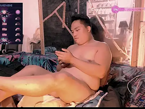 Snapshot of Hardking_69 chatting on February 9, 2026, 10:03 pm Hardking 69 online show from February 9, 2026, 10:03 pm