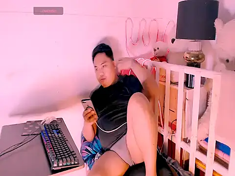 Snapshot of Hardking_69 chatting on June 17, 2026, 12:29 pm Hardking 69 online show from June 17, 2026, 12:29 pm